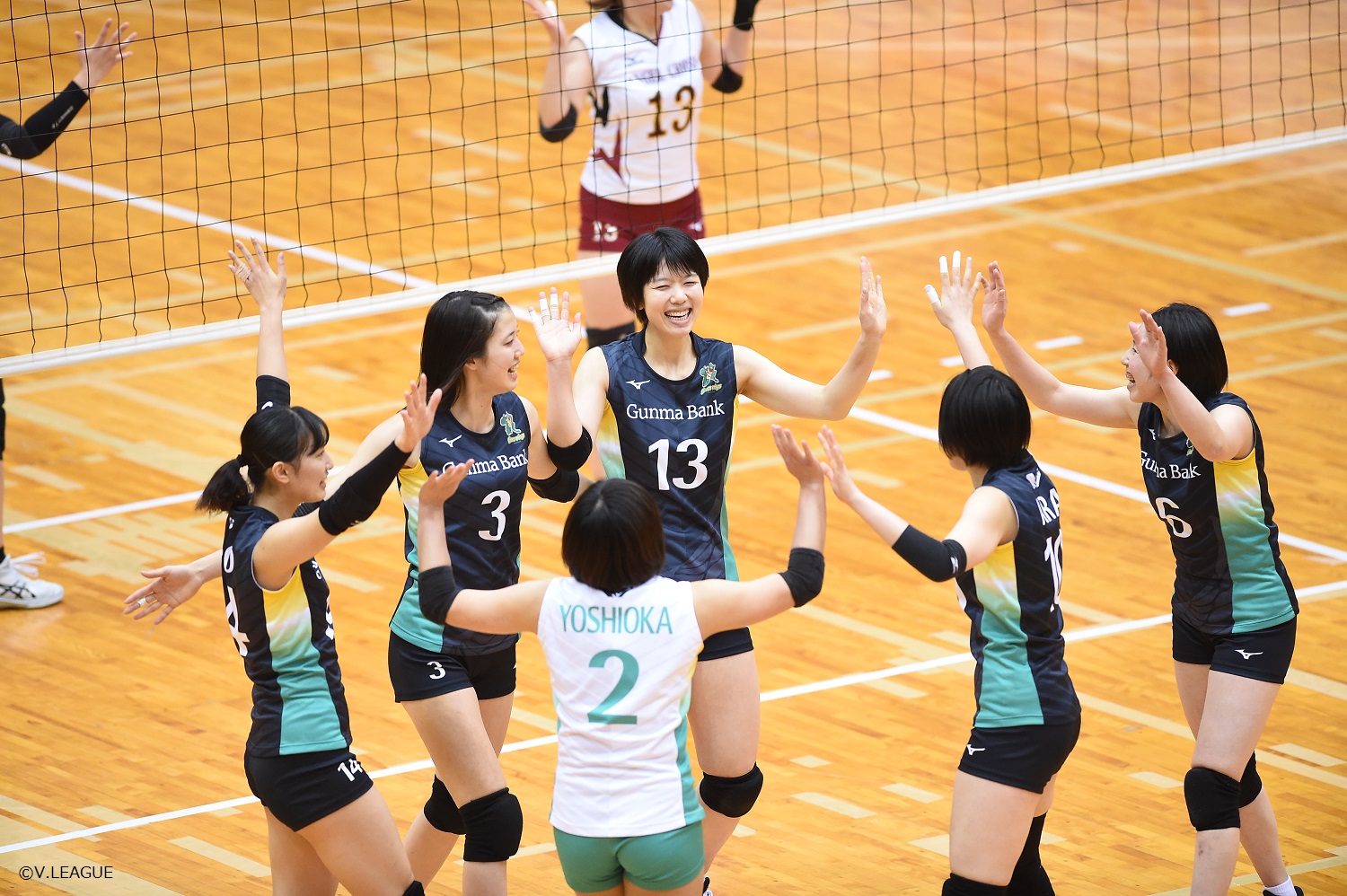 V2女子 中盤戦 群馬銀行が一歩リードで首位に 月バレ Com