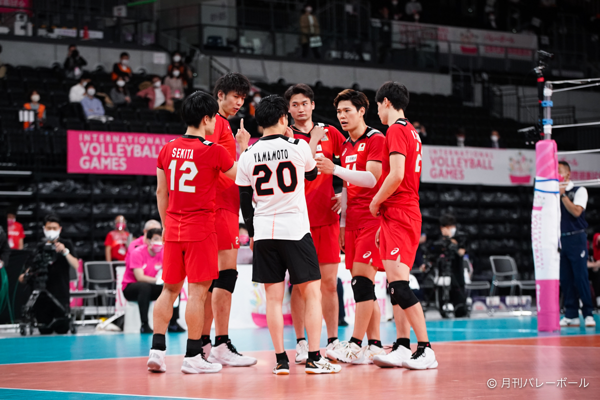 男子日本代表紅白試合 5月8日 土 のチーム分け 月バレ Com 月刊バレーボール
