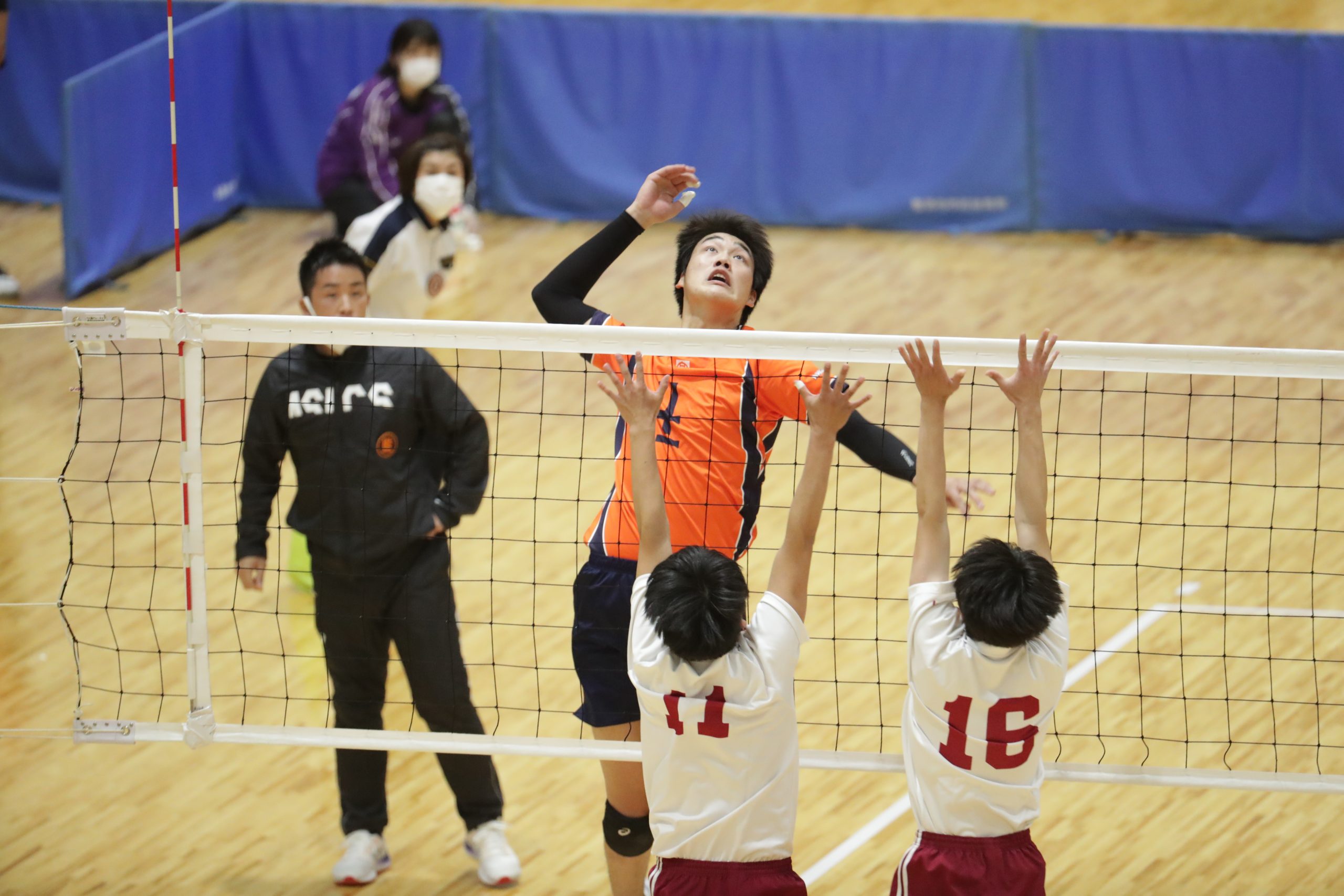 身長2m超えの選手が3人登場 1 身長210cm牧大晃 高松工芸高 日本代表合宿でさらにスケールアップ 月バレ Com 月刊バレーボール