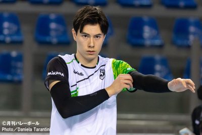 このサーブを返したい」 髙橋 藍 初の海外挑戦から帰還 | 月バレ.com