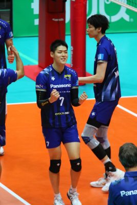 パナソニックの久原翼が現役引退 女子日本代表コーチに | 月バレ