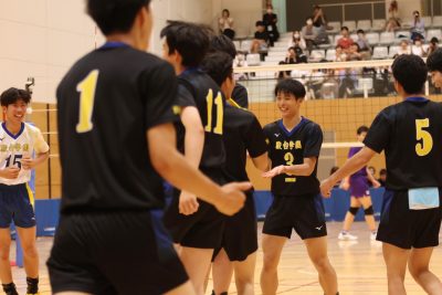 明治大に勝利し、3亀岡