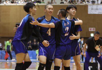国体バレーボール鹿児島ユニフォーム 鹿児島県（少年男子）【写真：