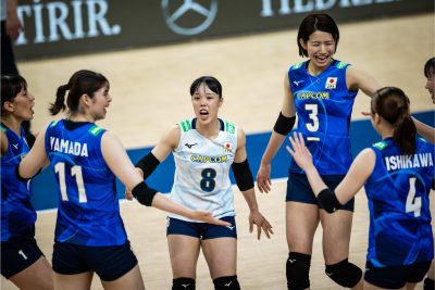 女子日本代表【写真：Volleyball