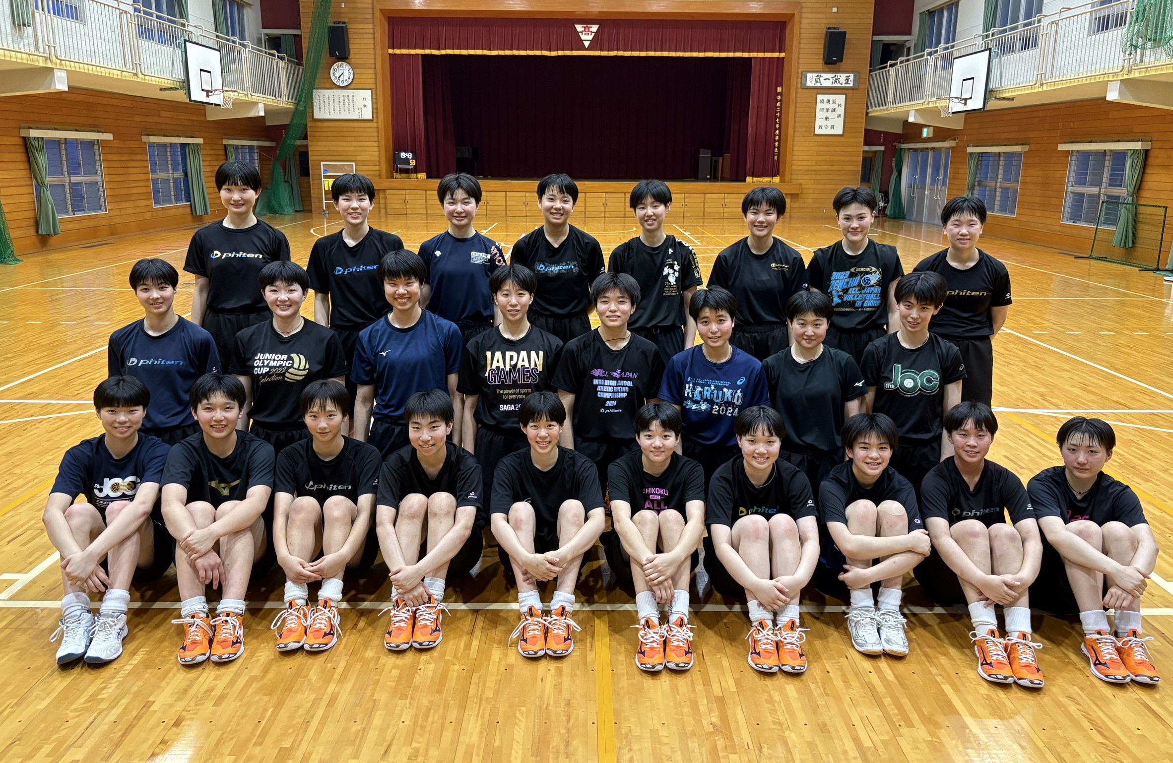 活動歴および当時の関連ビジュアル記録